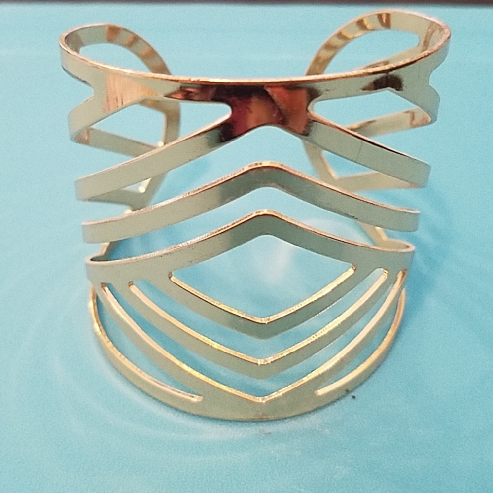 Arm band